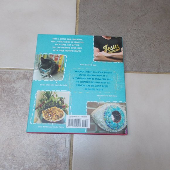 "What Would Jesus Craft?" hard cover book, 150 pages 30 sample projects - Picture 2 of 2